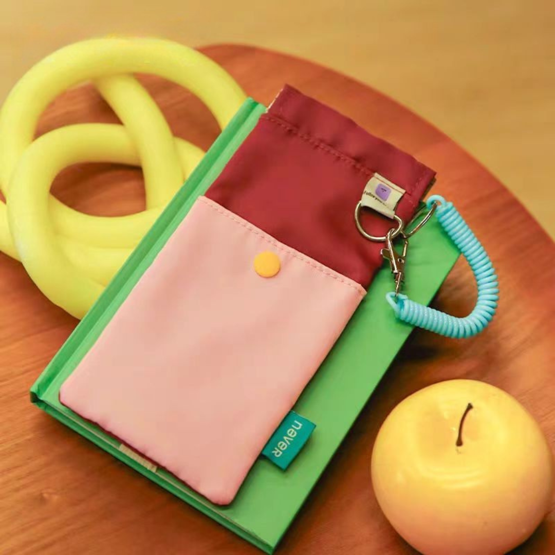 Portable Squeeze-Top Pen Pouch for On-the-Go Use