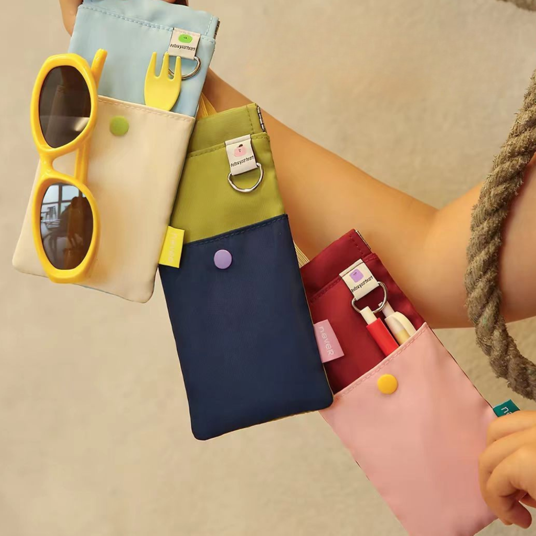 Portable Squeeze-Top Pen Pouch for On-the-Go Use